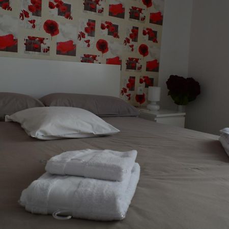 Arena'S Apartament บาเลนเซีย ภายนอก รูปภาพ