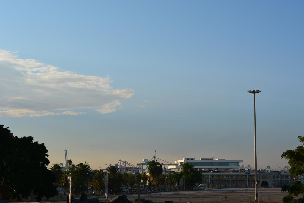 Arena'S Apartament บาเลนเซีย ภายนอก รูปภาพ